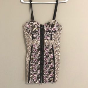 Front zip flowered Forever 21 dress
